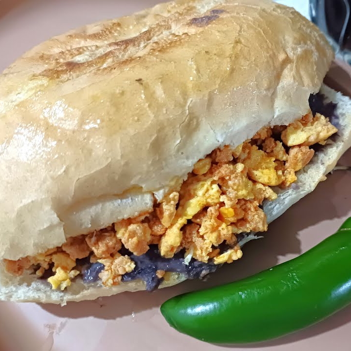 Torta de Huevo con Chorizo