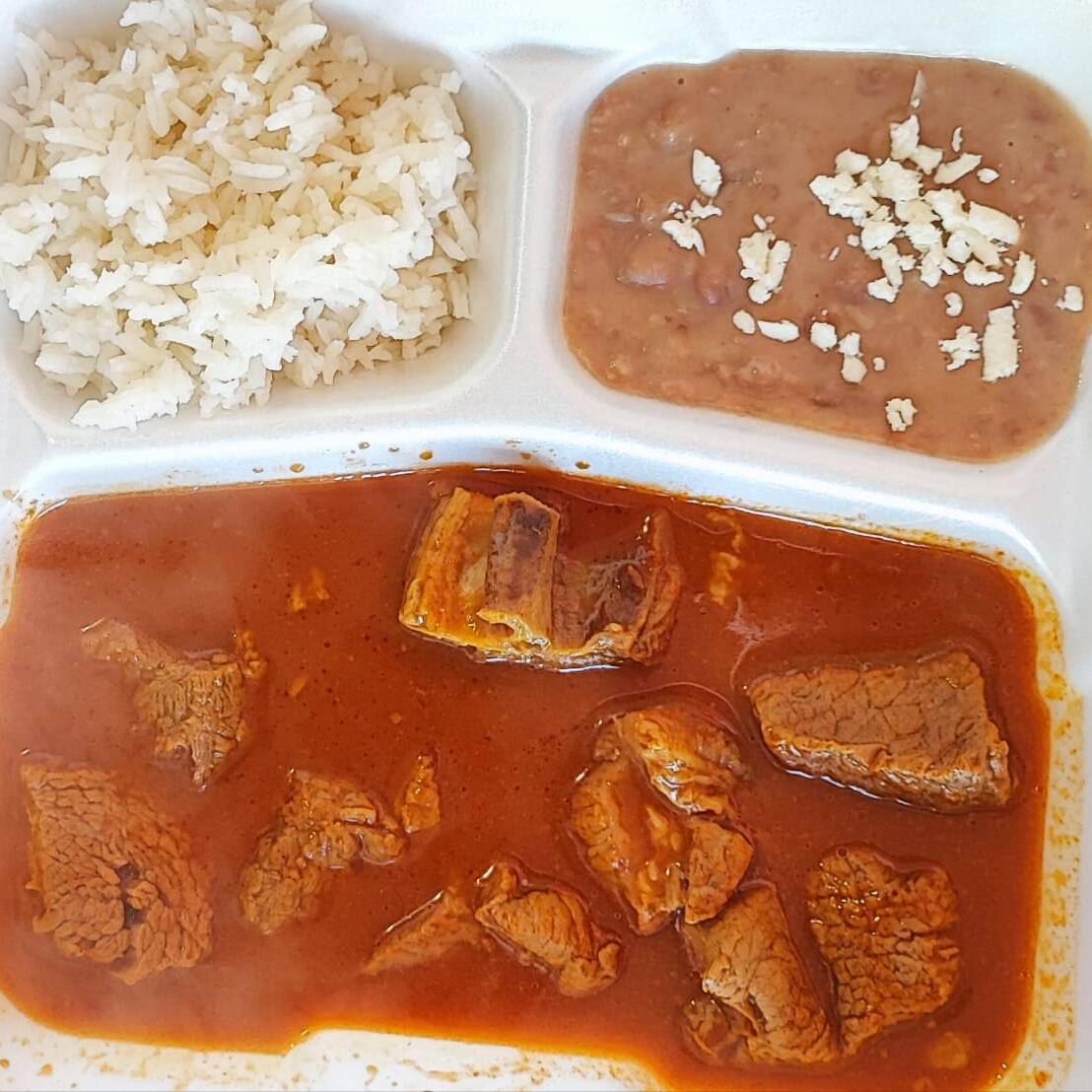 Costilla de Res En Salsa de Chile Pasilla