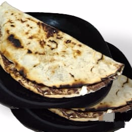 Tlayuda con Quesillo