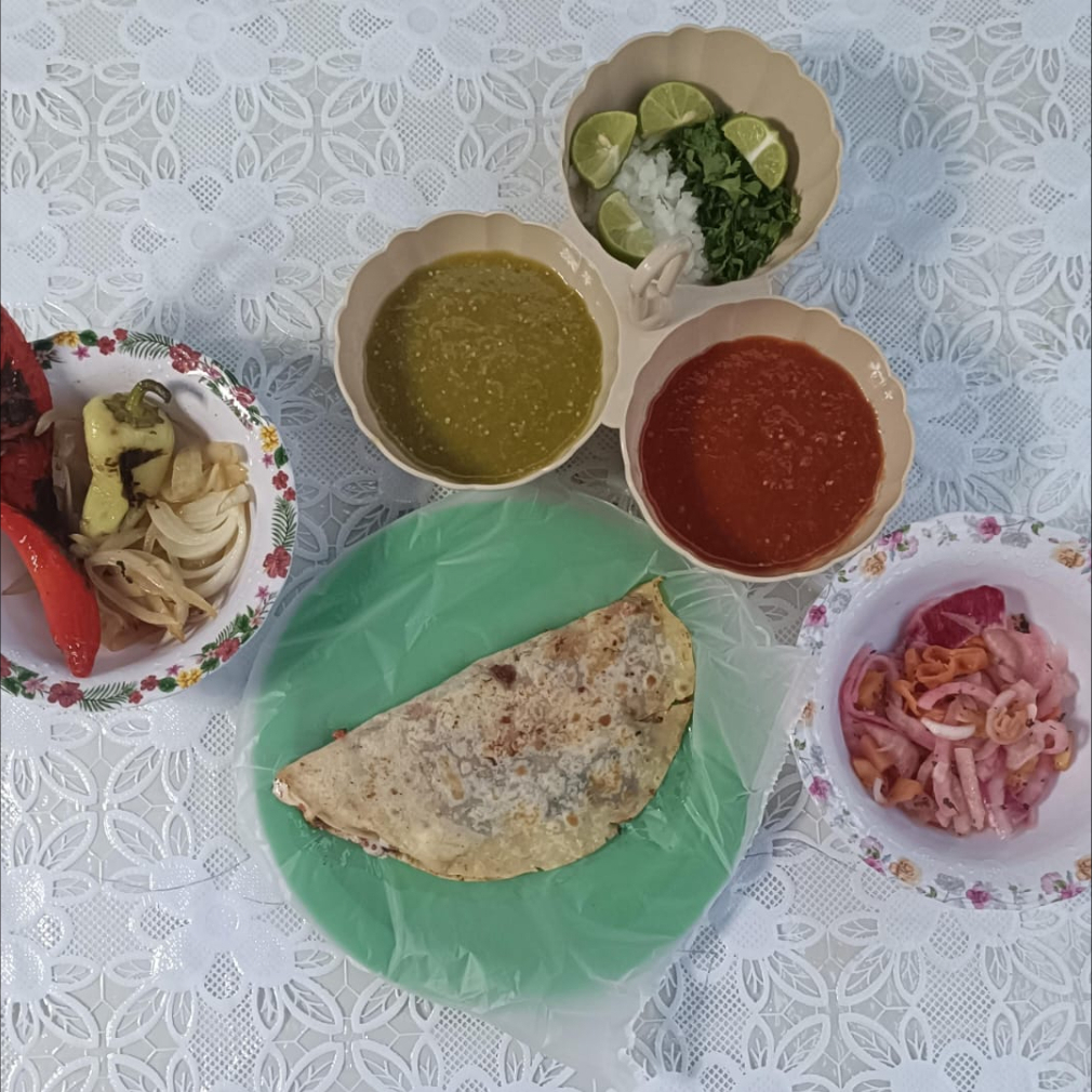 QUESADILLA SALCHICHON