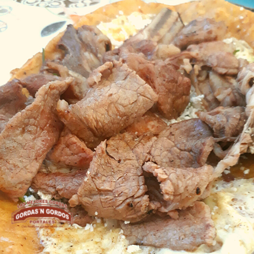 Huarache con Costilla