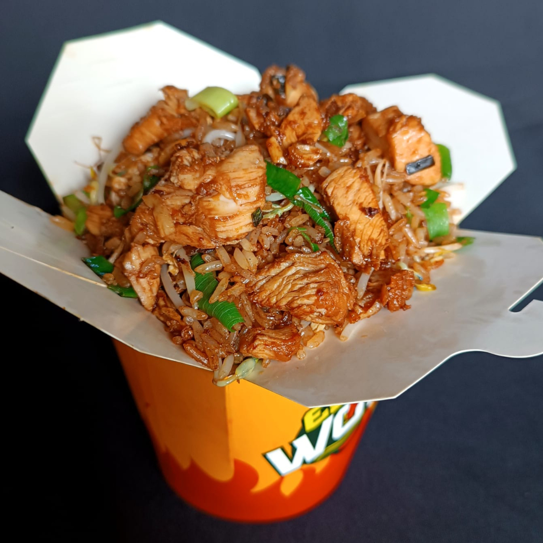 Arroz con pollo frito