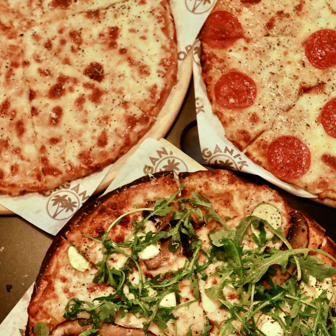 2 pizzas por $500