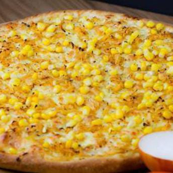 muçarela, molho, milho e catupiry