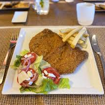 45.Bistec empanizada