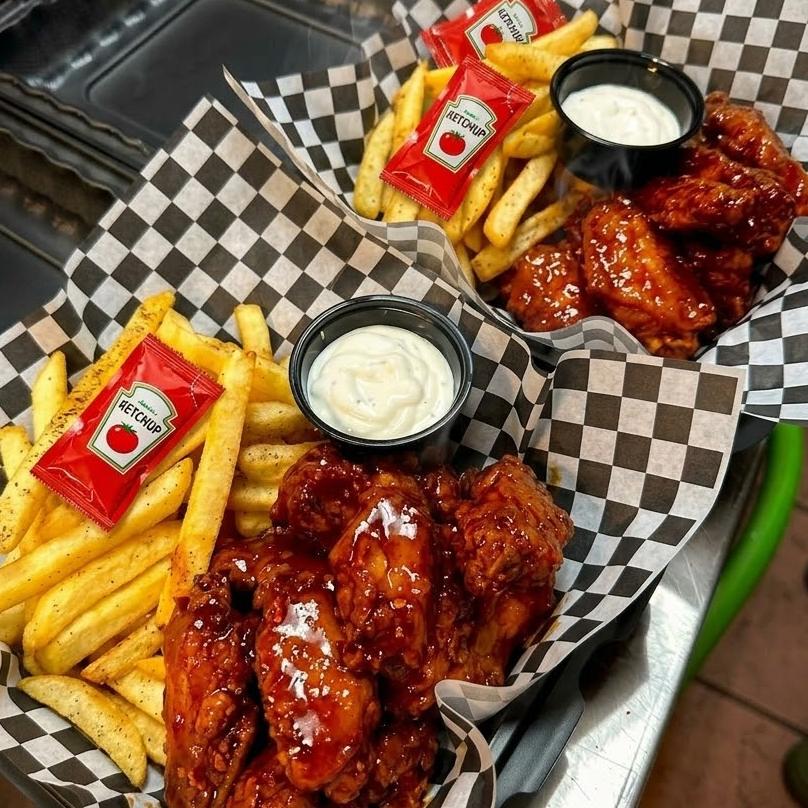 2 Ordenes de Boneless + 2 Ordenes de Papas Fritas