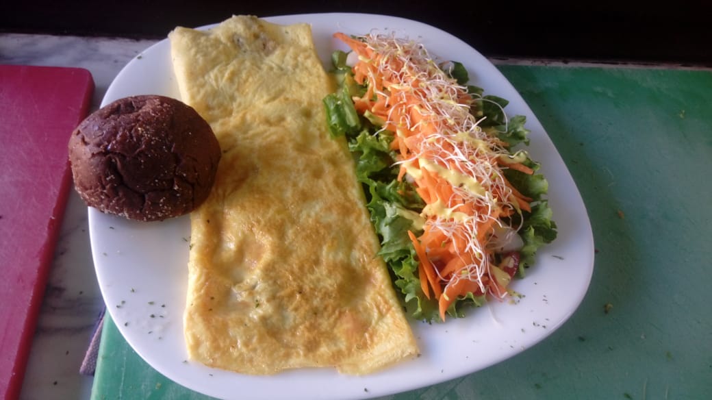 1 HUEVOS AL GUSTO + 1 JUGO