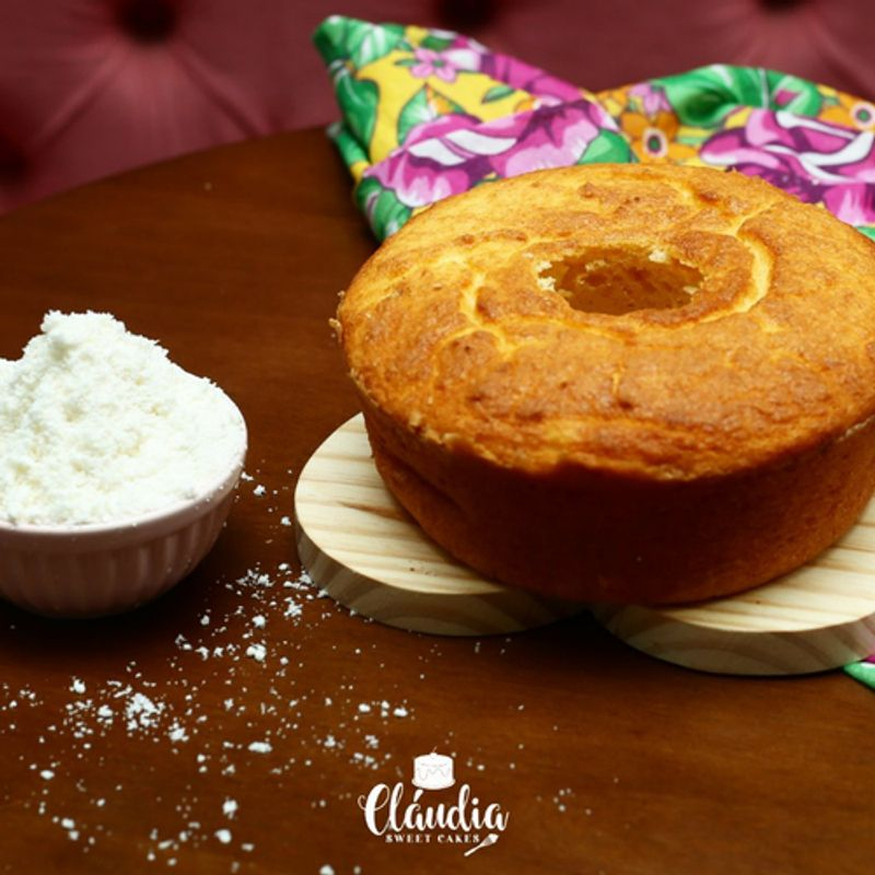 Massa de mandioca fofinho. Aprox: 1kg.