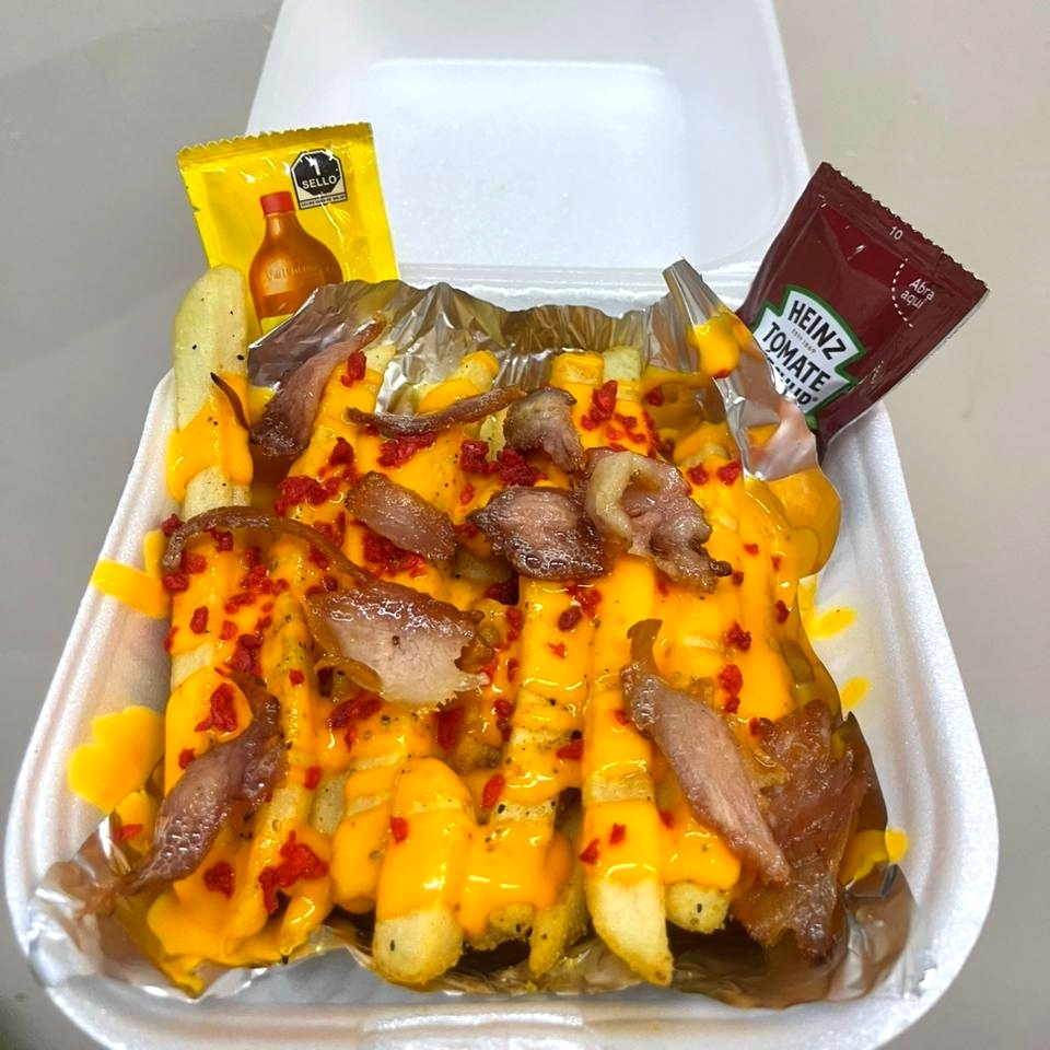 Orden Papas con Queso y Tocino🧀🥓
