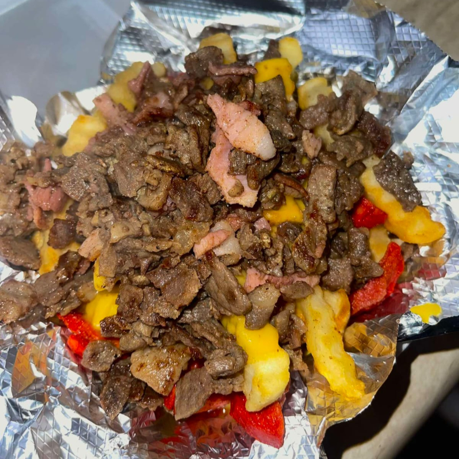 Salchipapas c/ Carne