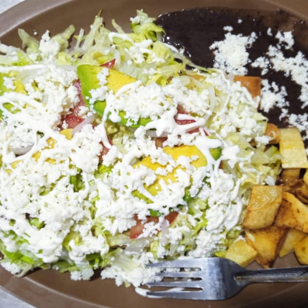 FLAUTAS DE CARNE DESHEBRADA