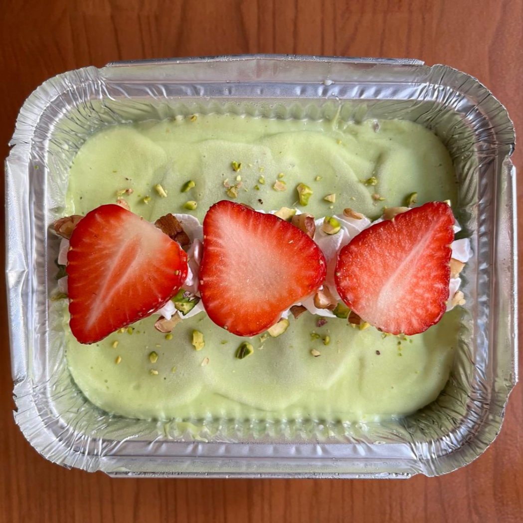 Pay de Limón con Fresas