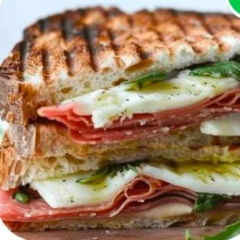 Sándwich Salami