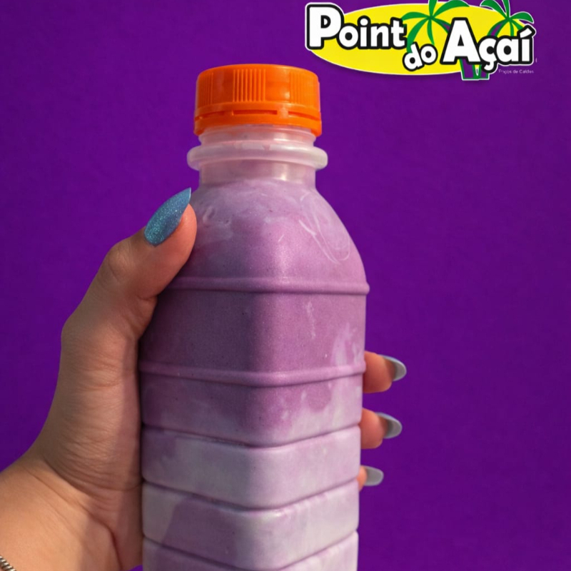 nosso açaí na garrafa é perfeito para voce tomar como quiser: pode bater ou com leite ninho ou com leite condensado. Voce escolhe o jeito... a gente garante o sabor !