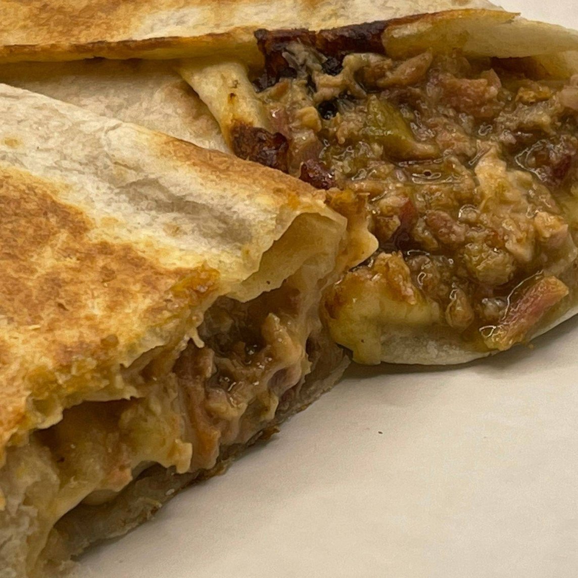 Burrito chicharron en salsa verde