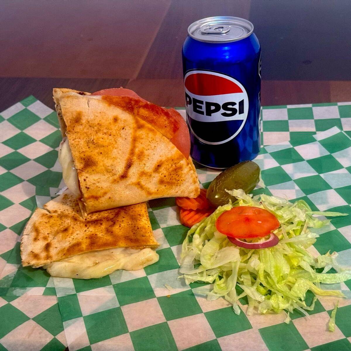 Combo Quesadilla Arabe