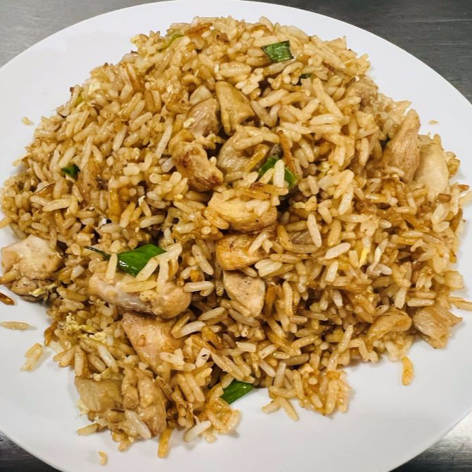 CHAUFA DE POLLO + GASEOSA