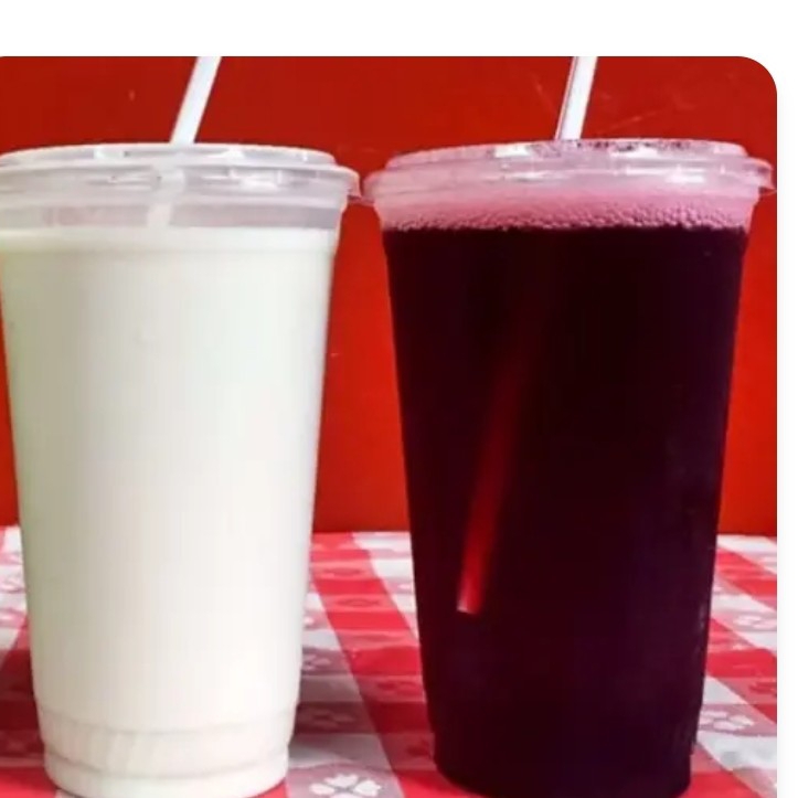 1/2 litro de agua de horchata o Jamaica
