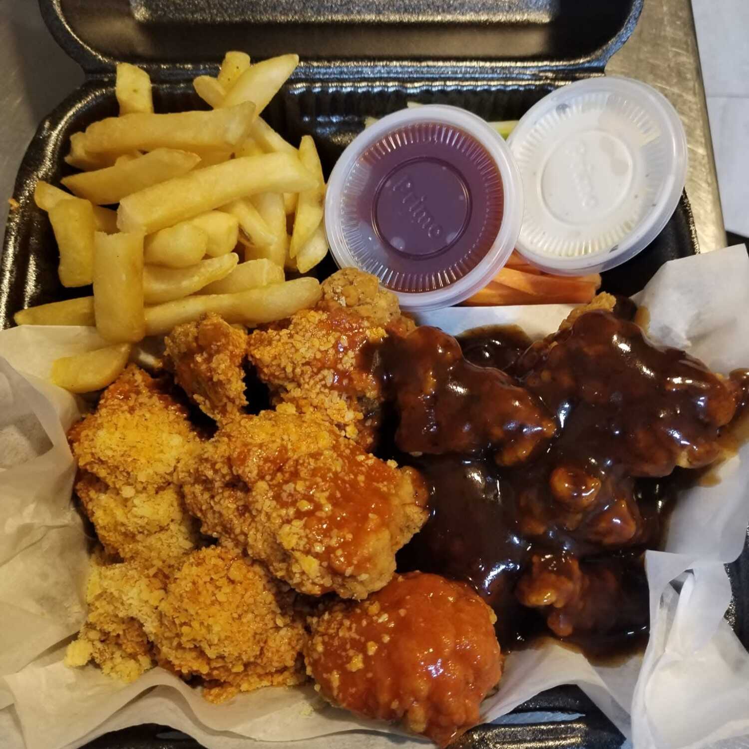Boneless Medio Kilo+Porcion De Papas