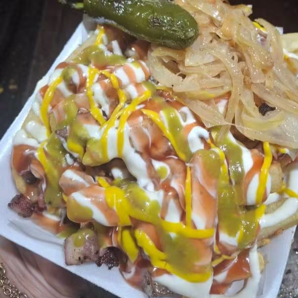 Salchipapas/ Carne
