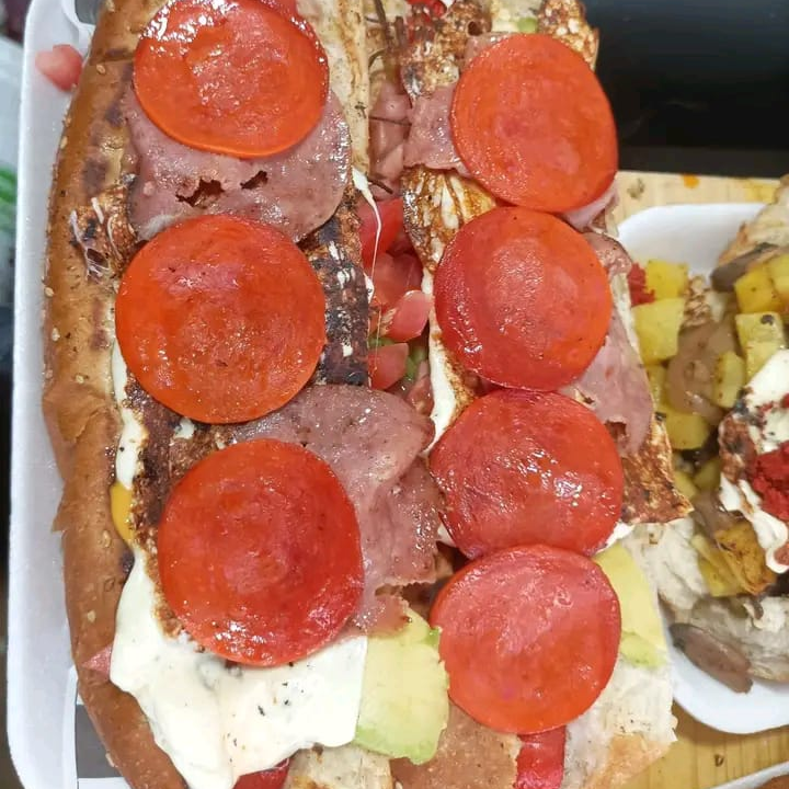 HOT DOGS PREPARADOS CHORIZO O PEPERONI