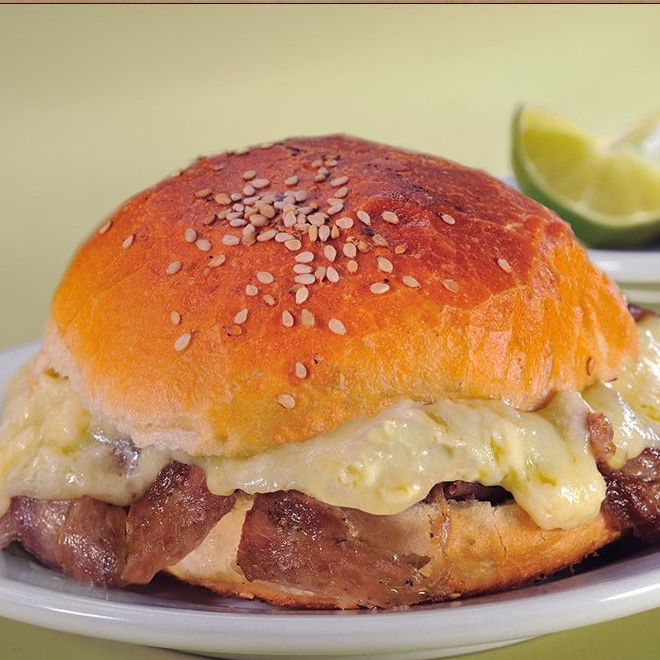 Cemita Árabe Con Queso