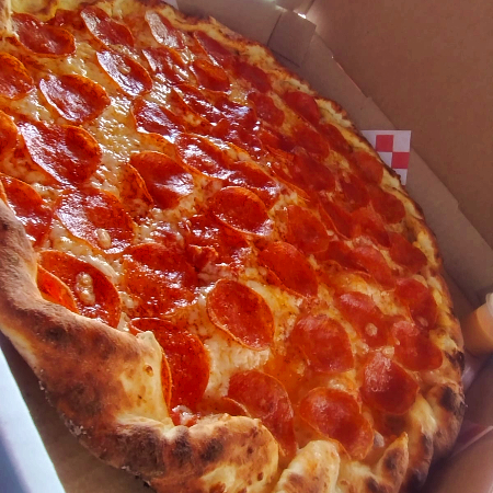 Pepperoni y más Pepperoni