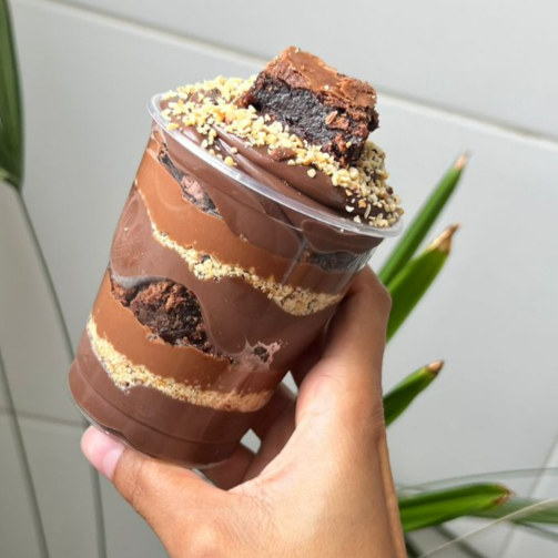 Brigadeiro gourmet, castanhas, Nutella e brownie