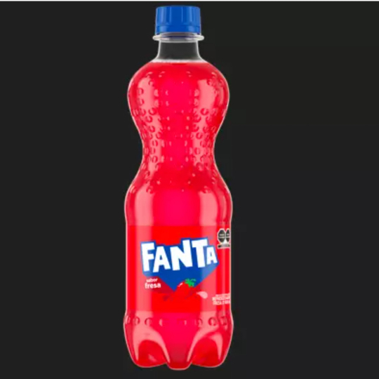 Fanta de fresa 600