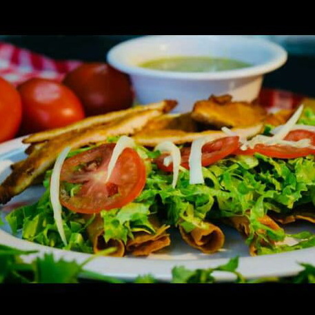 Flautas con Milanesa