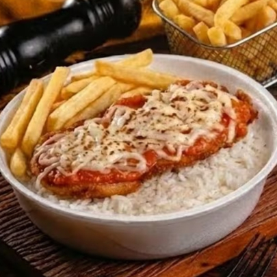 Marmita Frango à Parmegiana & Fritas