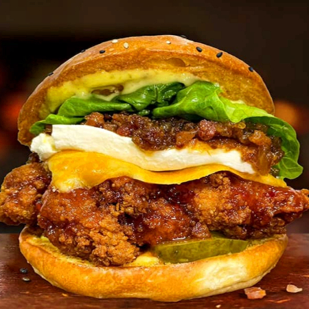 CHICKEN BURGER