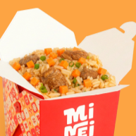 Sabe aquele gostinho de comida de vovó? Todo o sabor da carne bovina cozida em cubos, com deliciosos cubos de cenoura cozida e cheiro verde, tudo juntim de nosso tradicional arroz e com nosso jeitinho mineiro de fazer comida caseira!