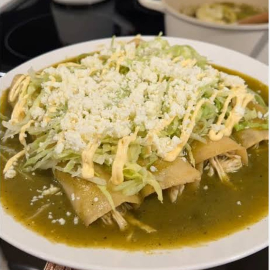 Enchiladas Verdes o Rojas