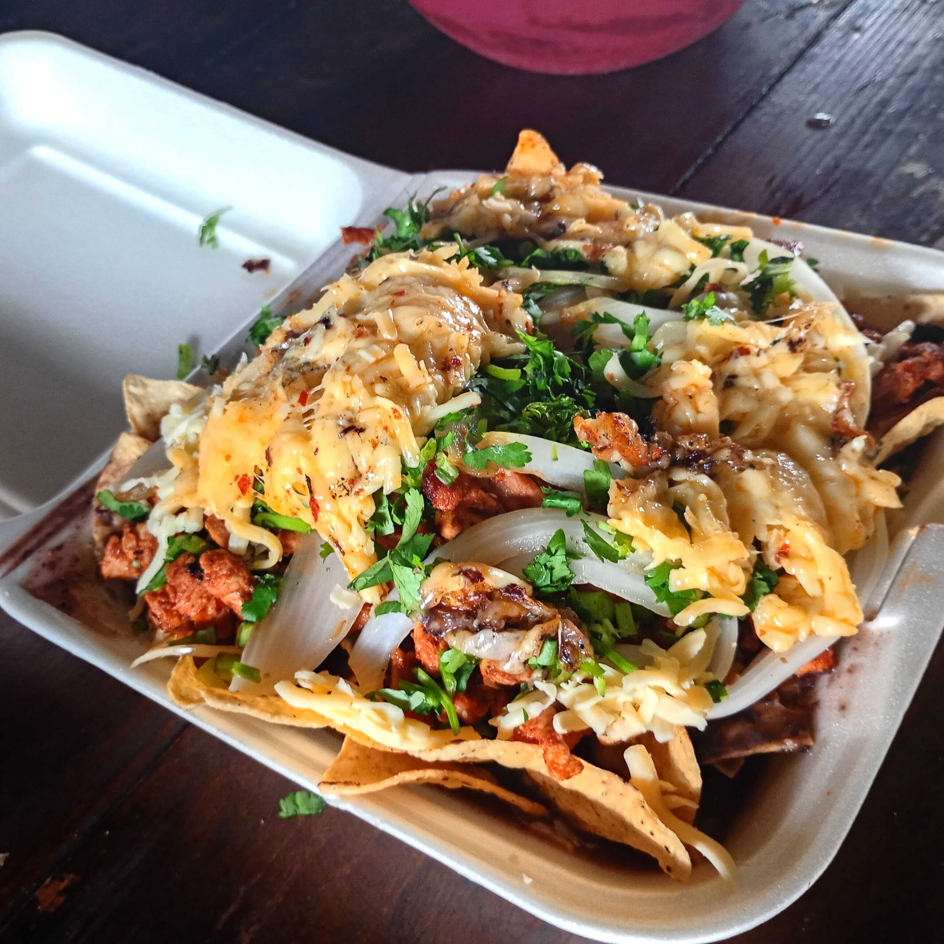 Nachos de Asado Rojo