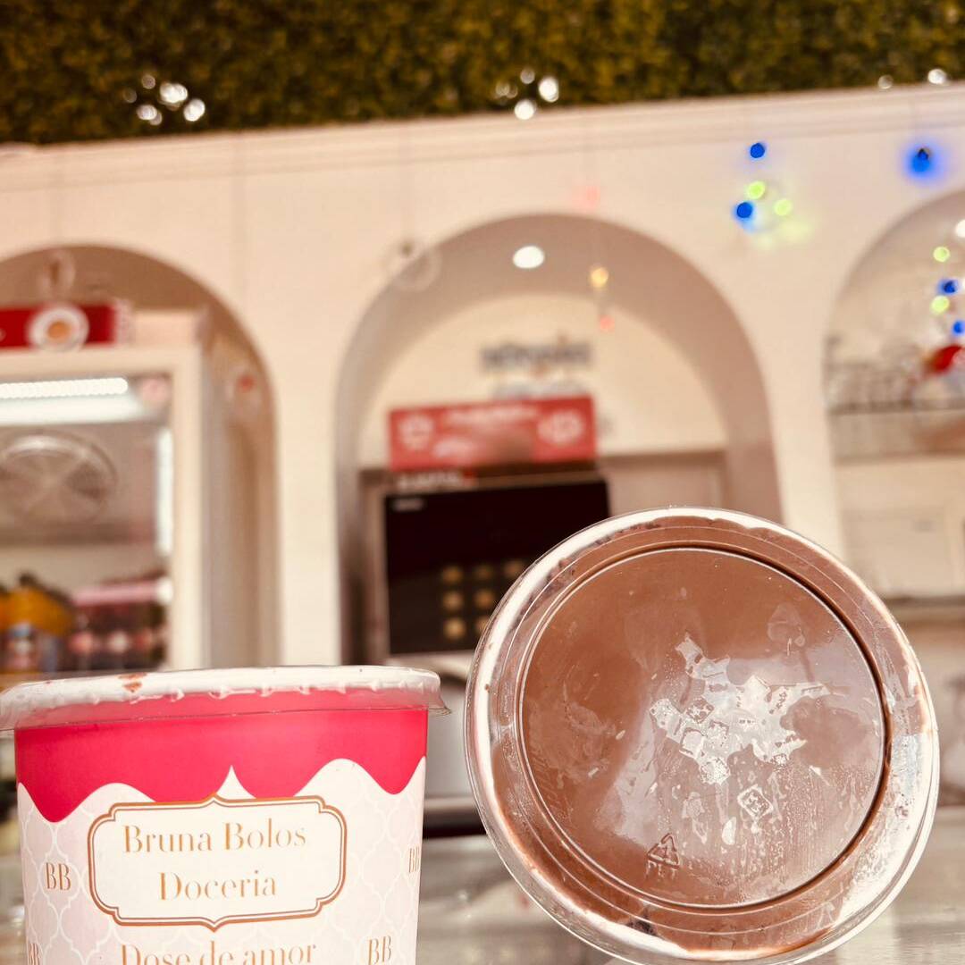 Massa chocolate recheio brigadeiro