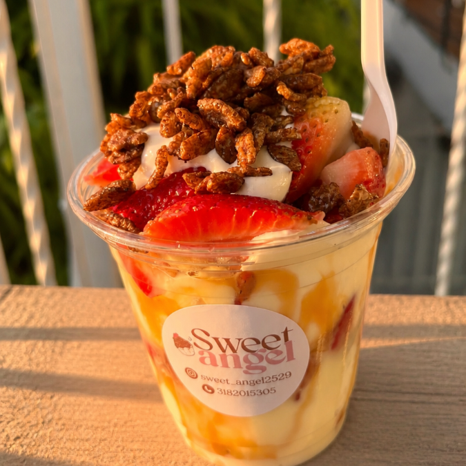 Combo 2 Fresas 10 Onz, Choco Krispi Gratis!