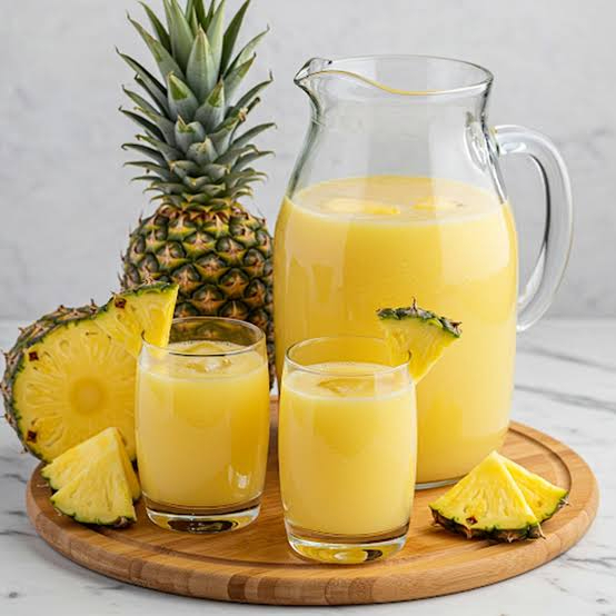 Agua de Piña 1/2 L.