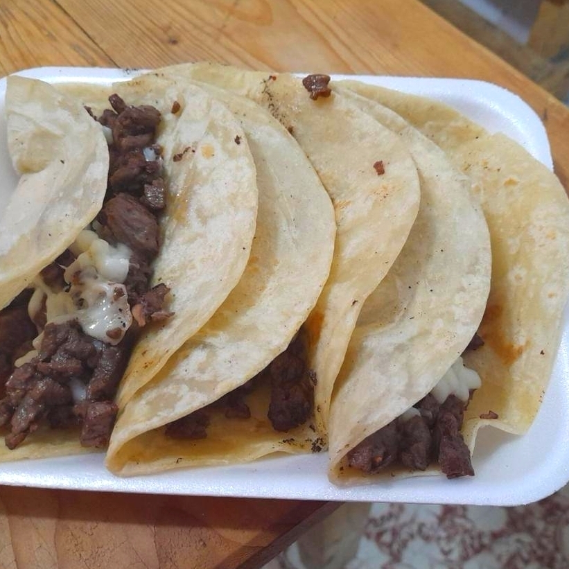 Taco Arrachera T. Harina C/Queso