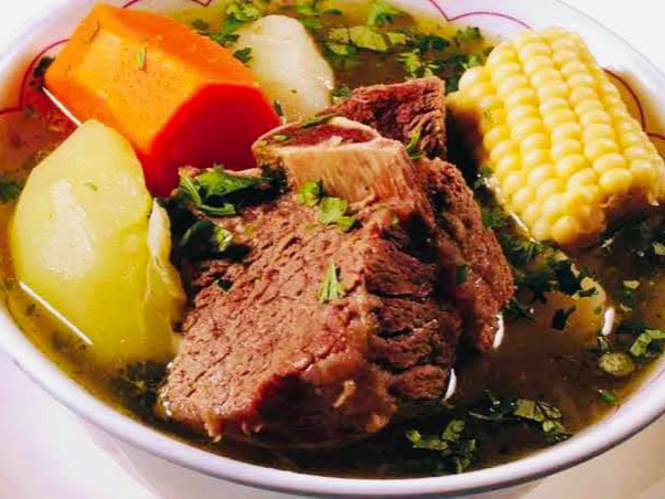 Caldo de Res ¡Hecho al Momento!