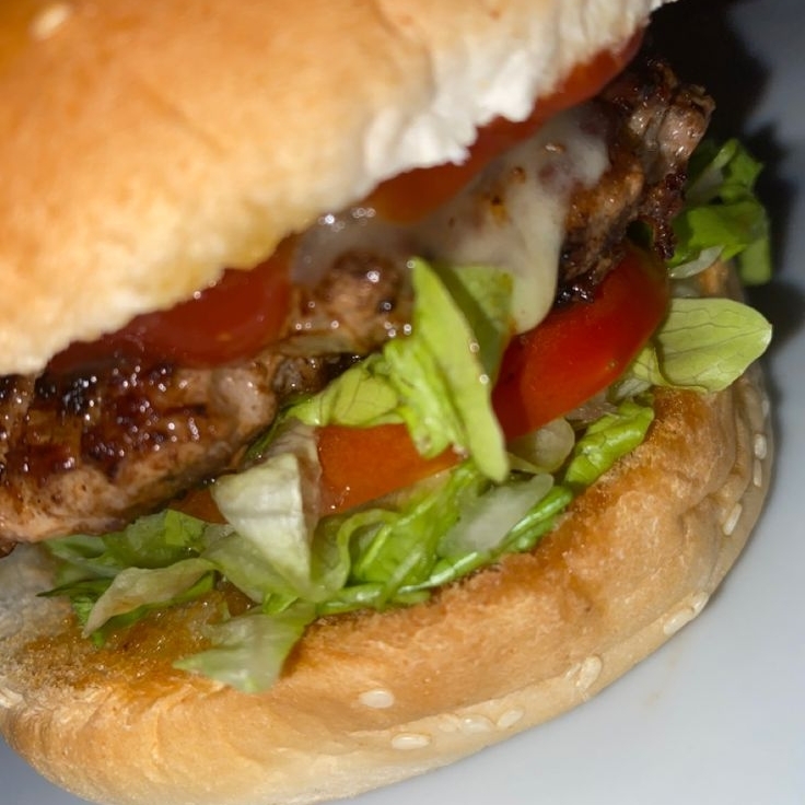 SALCHI BURGER