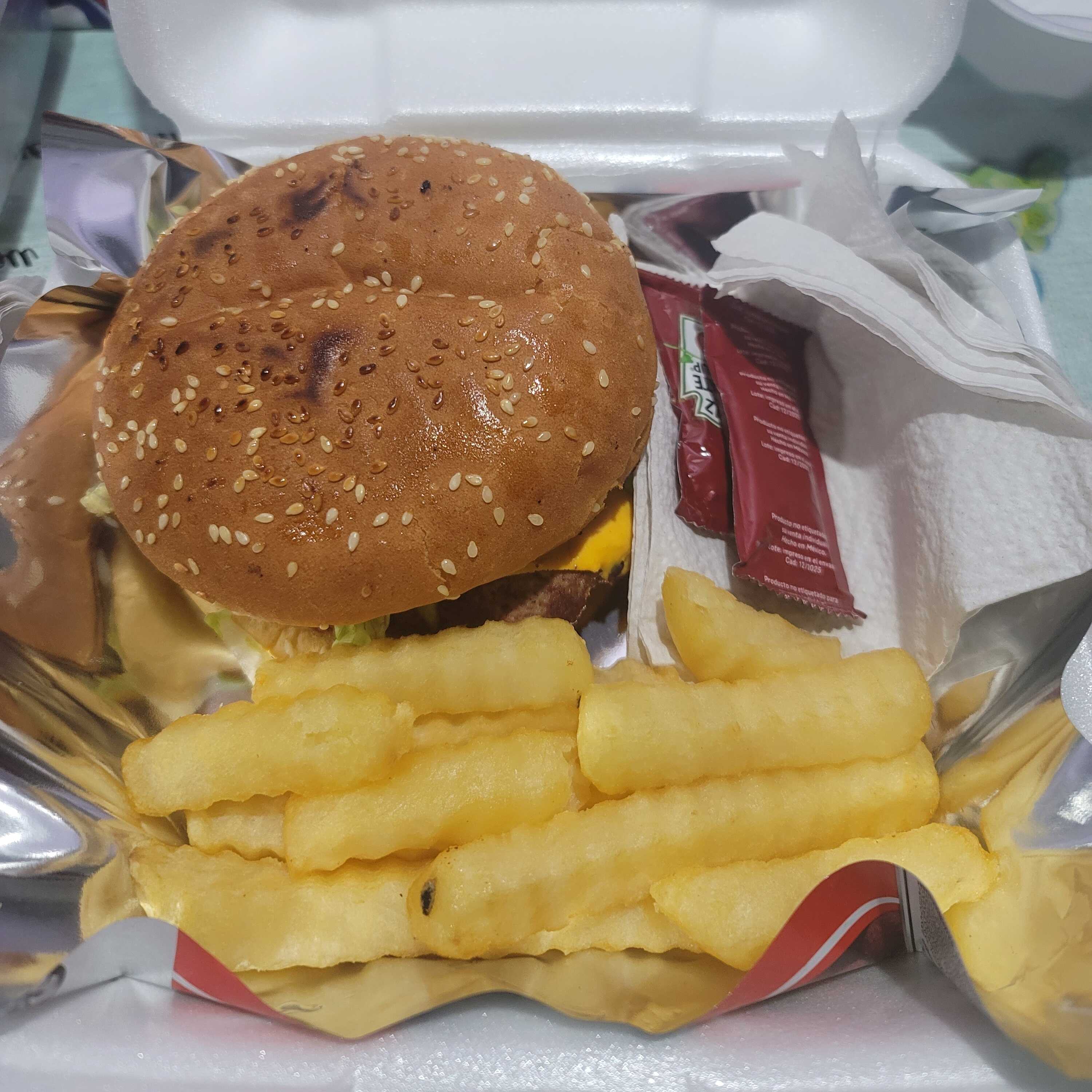 hamburguesa con papas