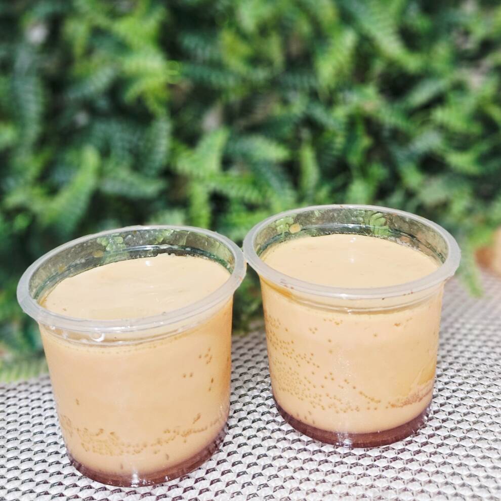 2 Pudins de leite condesado com calda caramelizada.
Pote 150 Ml cada