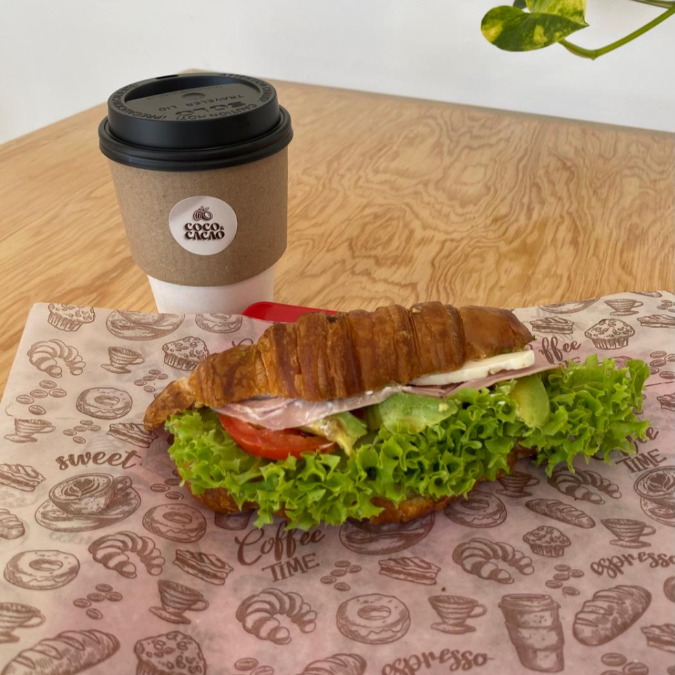 Paquete Despiertes, Croissant + Bebida Caliente