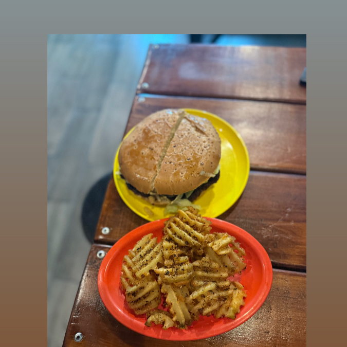 Hamburguesa clásica con papas