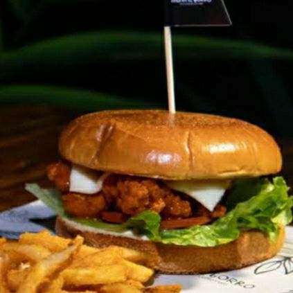 Hamburguesa de Boneless BBQ