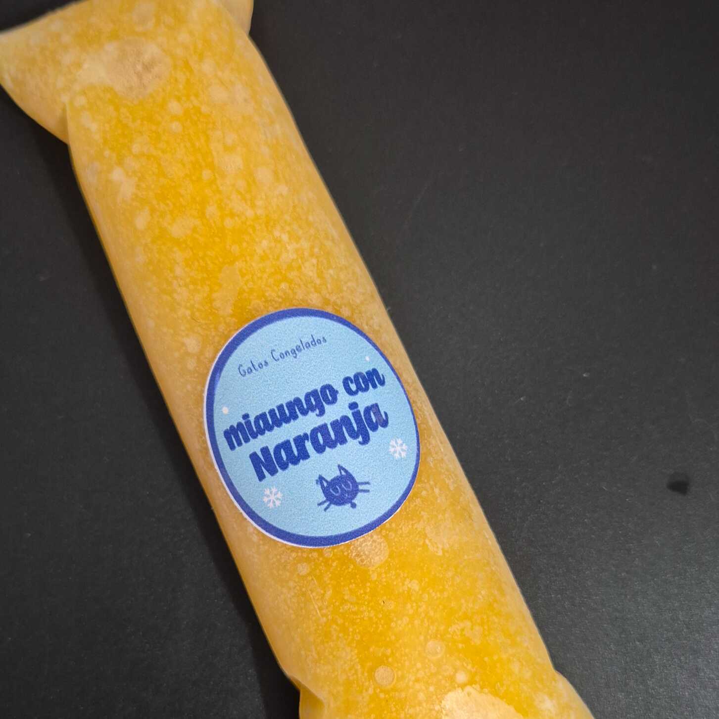 Miaungo con Naranja