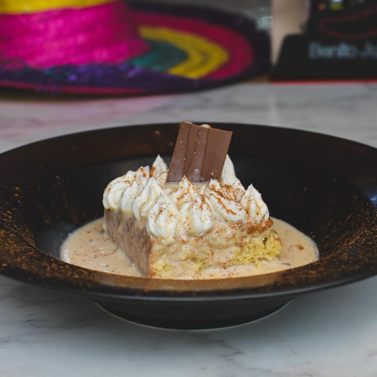 TRES LECHES HORCHATA