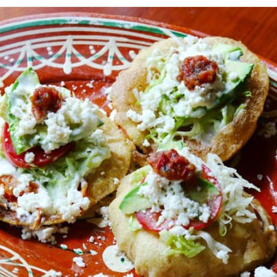 Gorditas de deshebrada