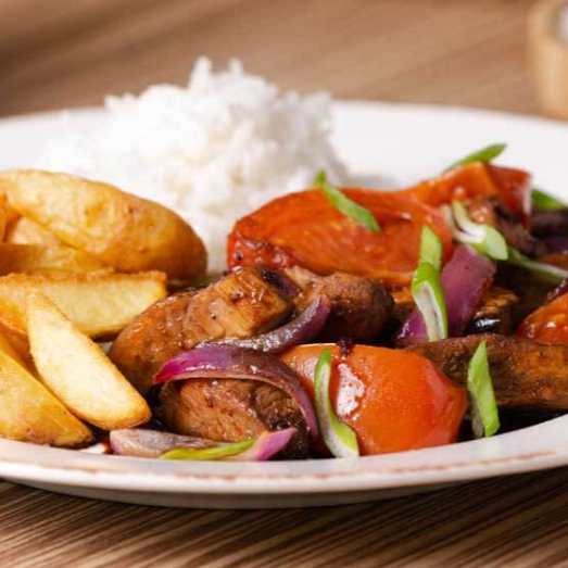 Saltado de Pollo